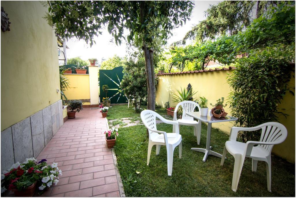 B&B Degli Amici Ciampino Exteriör bild