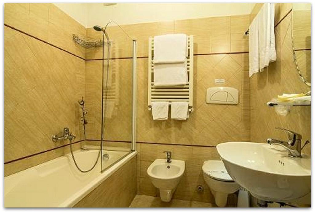 B&B Degli Amici Ciampino Rum bild