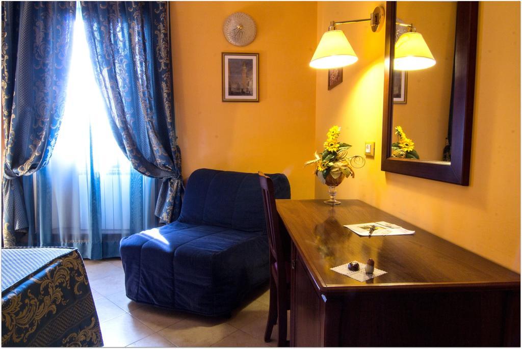 B&B Degli Amici Ciampino Exteriör bild