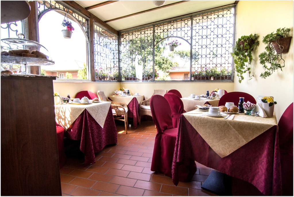 B&B Degli Amici Ciampino Exteriör bild